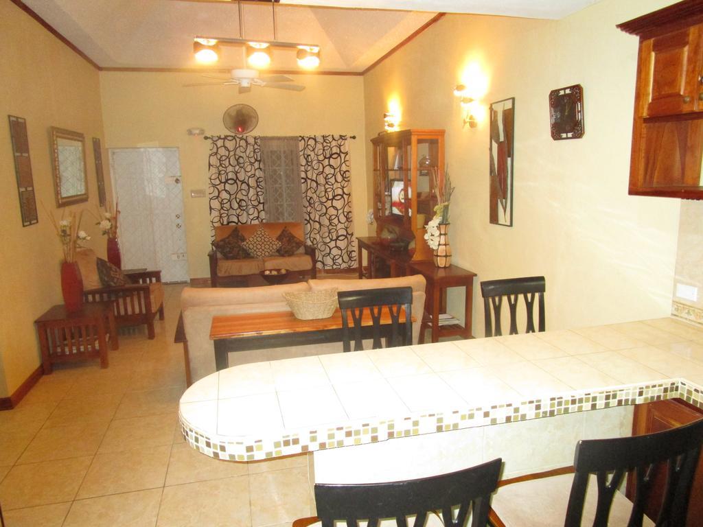 The Residence Portmore Apartments المظهر الخارجي الصورة