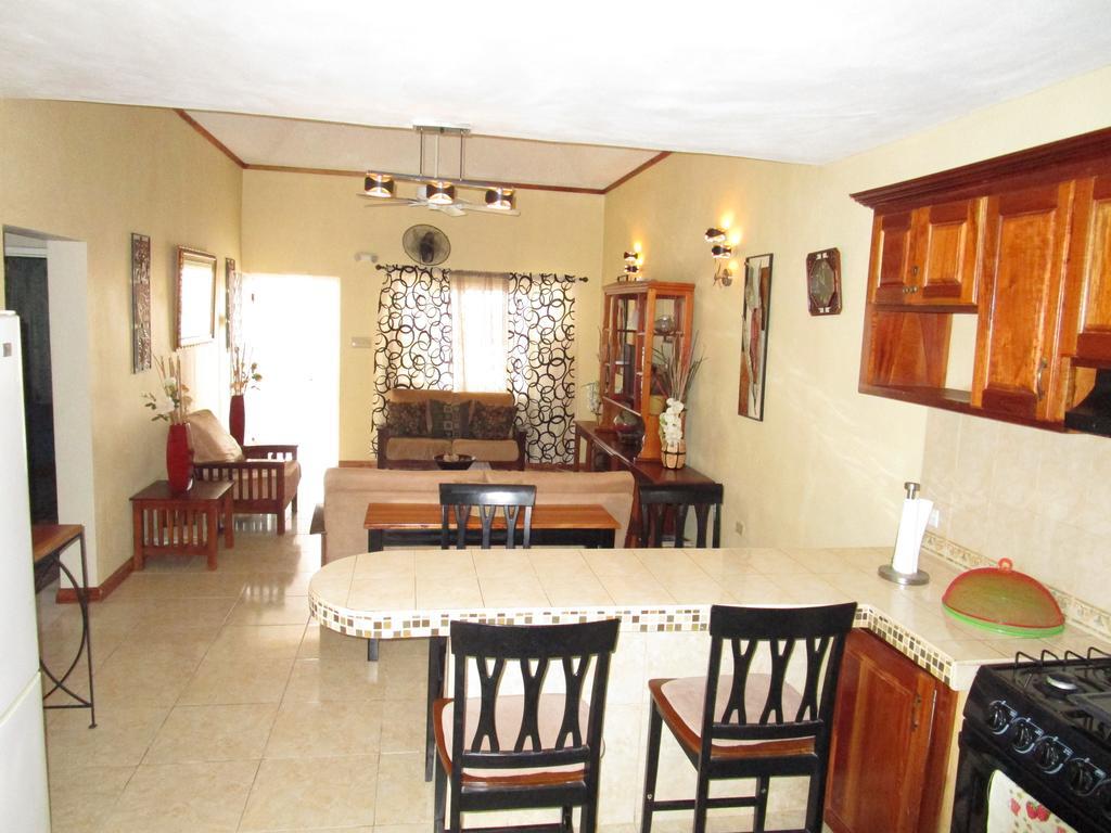 The Residence Portmore Apartments المظهر الخارجي الصورة